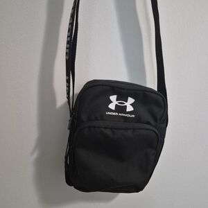Under Armour Loudon Black Crossbody Bag